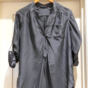 Women's Bellatrix 100% Silk Grey Love Sleeve Top Size S New with Tags